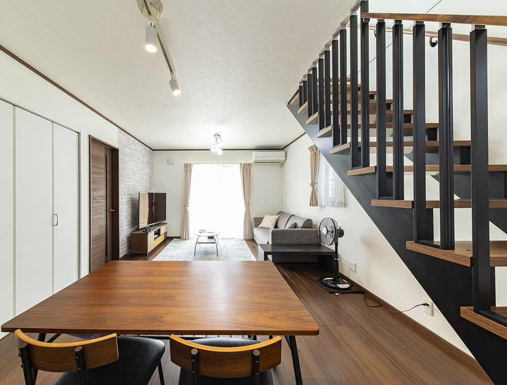 収納とスペース活用にこだわった リビング階段の家 お客様の建てた家 愛知県一宮市の注文住宅なら高コスパ高性能のニッケンホーム